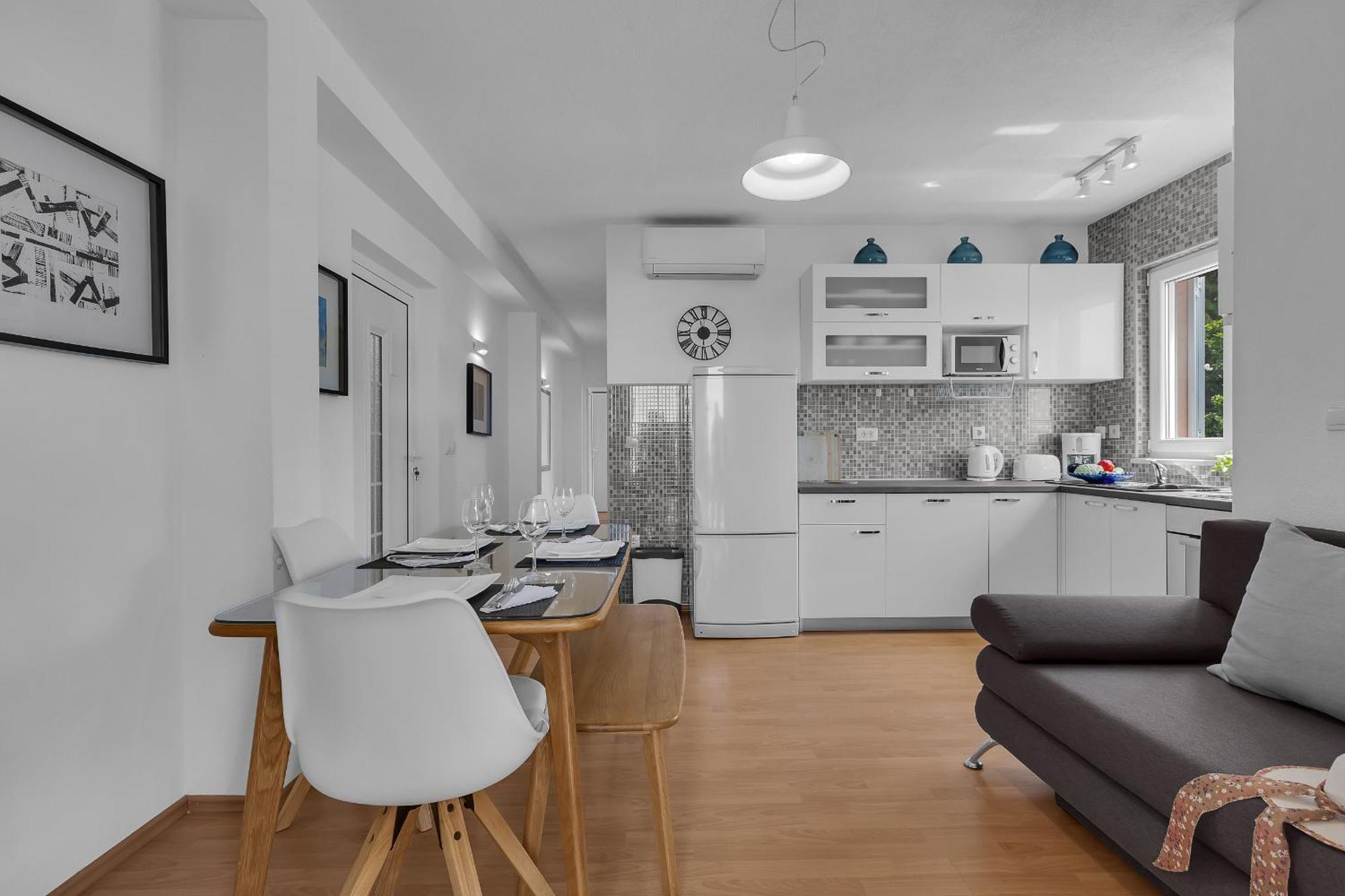 Apartments Villa Katarina Tučepi Pokoj fotografie